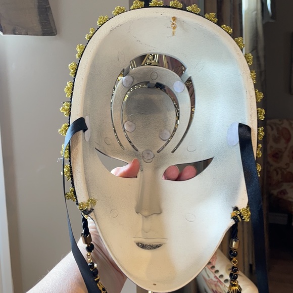 Mask - Hallowe’en or Masquerade - Picture 4 of 7